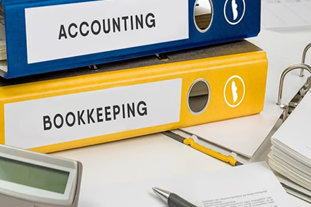 Bookkeeper vs CPA for Small Business: What’s the Real Difference?